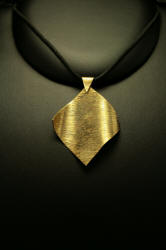 création élève ISD Longwy bijou pendentif Elodie Blain